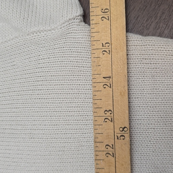 SALTWATER LUXE Crew Neck Sz L Sweater Cream Yellow Tan Blue Text Sun Sand Surf - Picture 4 of 6